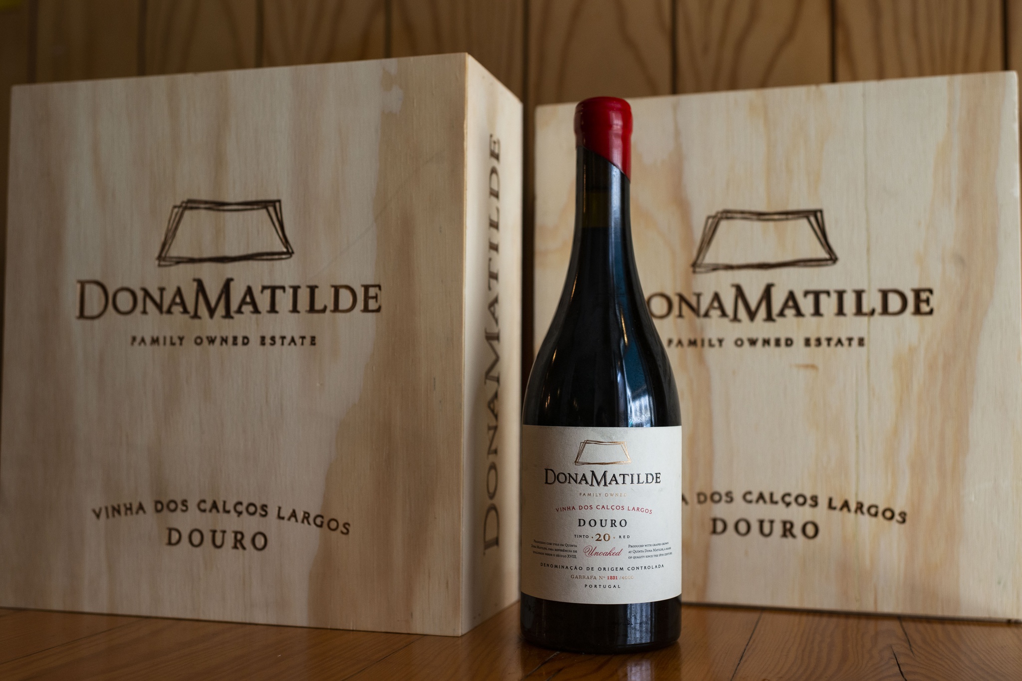 dona-matilde-vinha-dos-cal-os-largos-2020-douro-p-blico