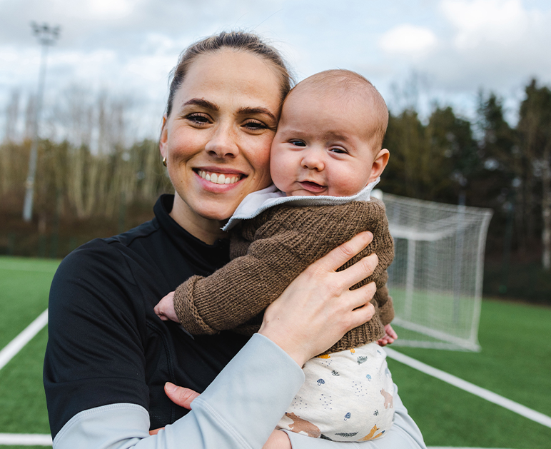 Lista de melhores jogadoras do mundo é dominada por Lyon