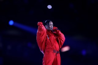 Os mais poderosos looks pré-mamã de Rihanna - Celebridades - Máxima