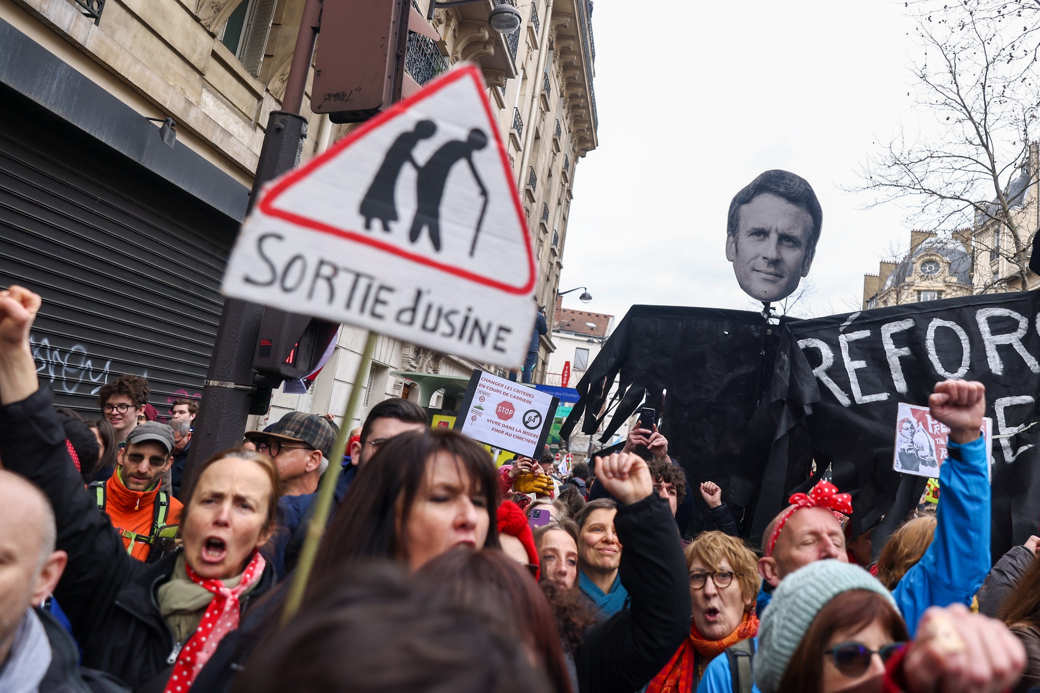 Macron ante una movilización récord contra la reforma de las pensiones |  Francia