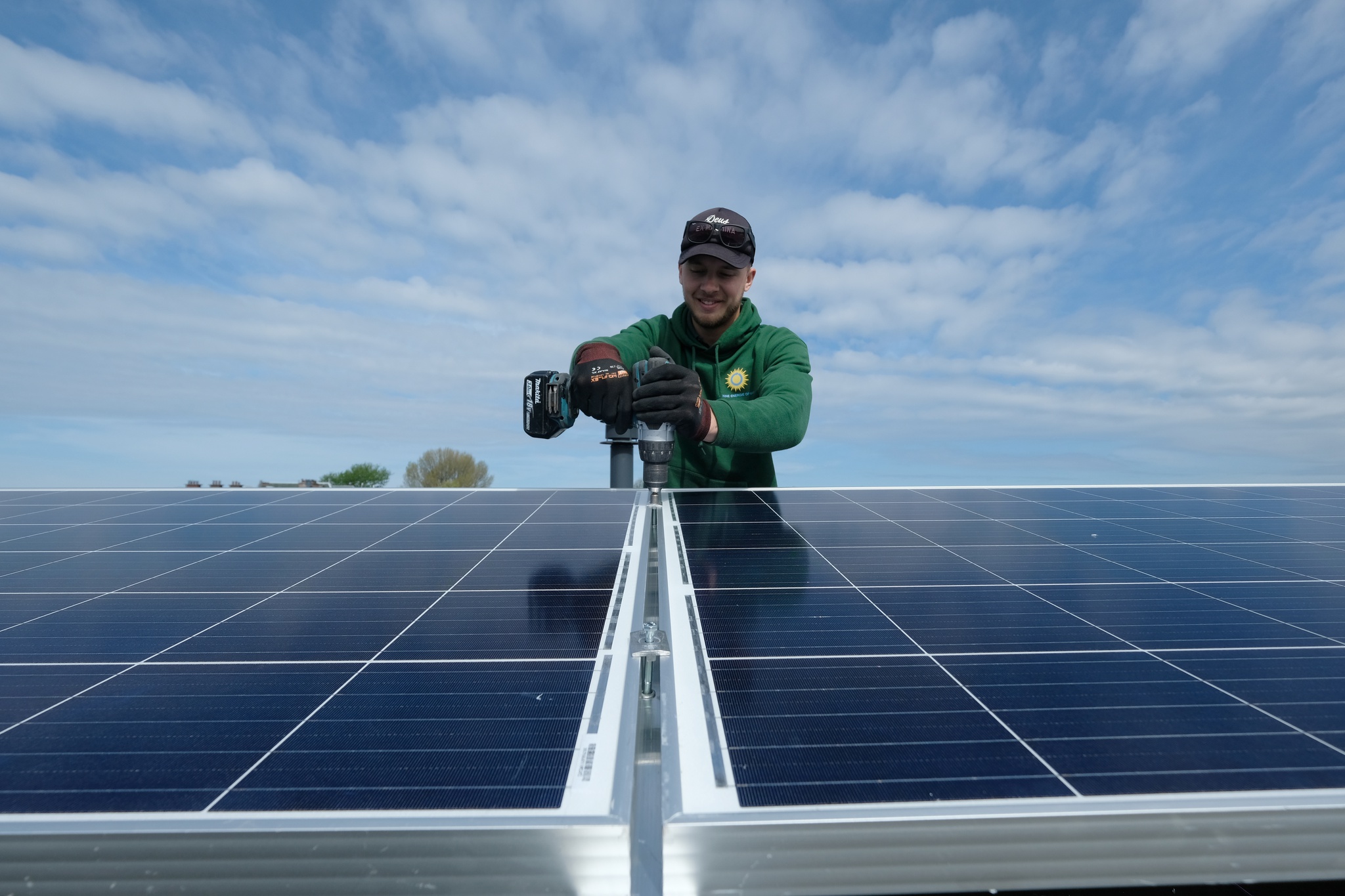 No Land, No Problem: They Take Solar Panels Everywhere |  energy