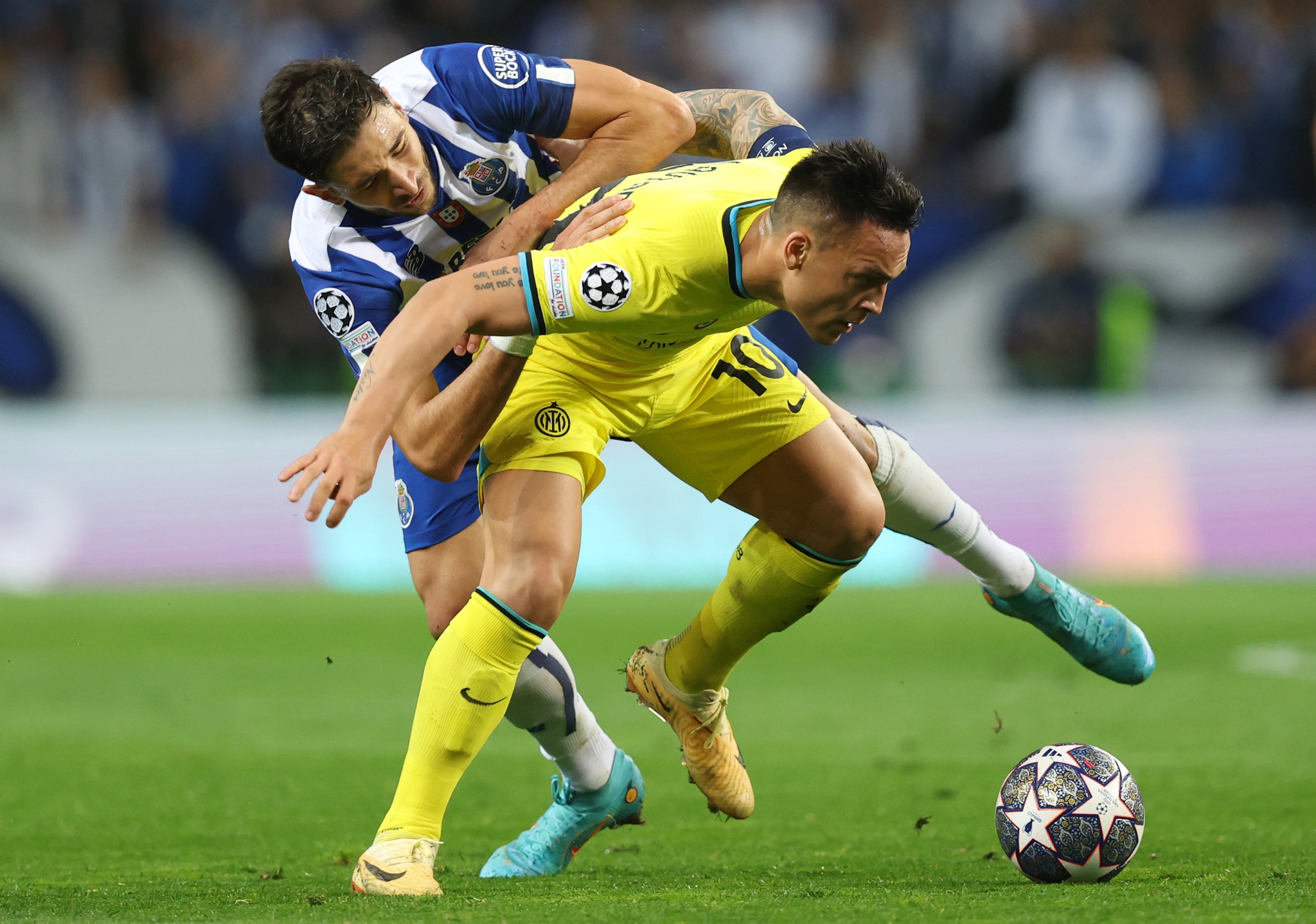 FC Porto empata com Inter e está fora da Liga dos Campeões —