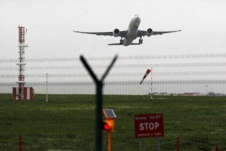 Poucas multinacionais pretendem reduzir impacto das viagens aéreas | Aviação  | PÚBLICO
