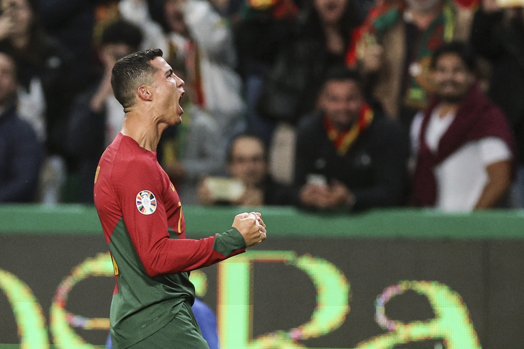 Portugal campeão da Europa : Foi exactamente há um ano ! - Desporto