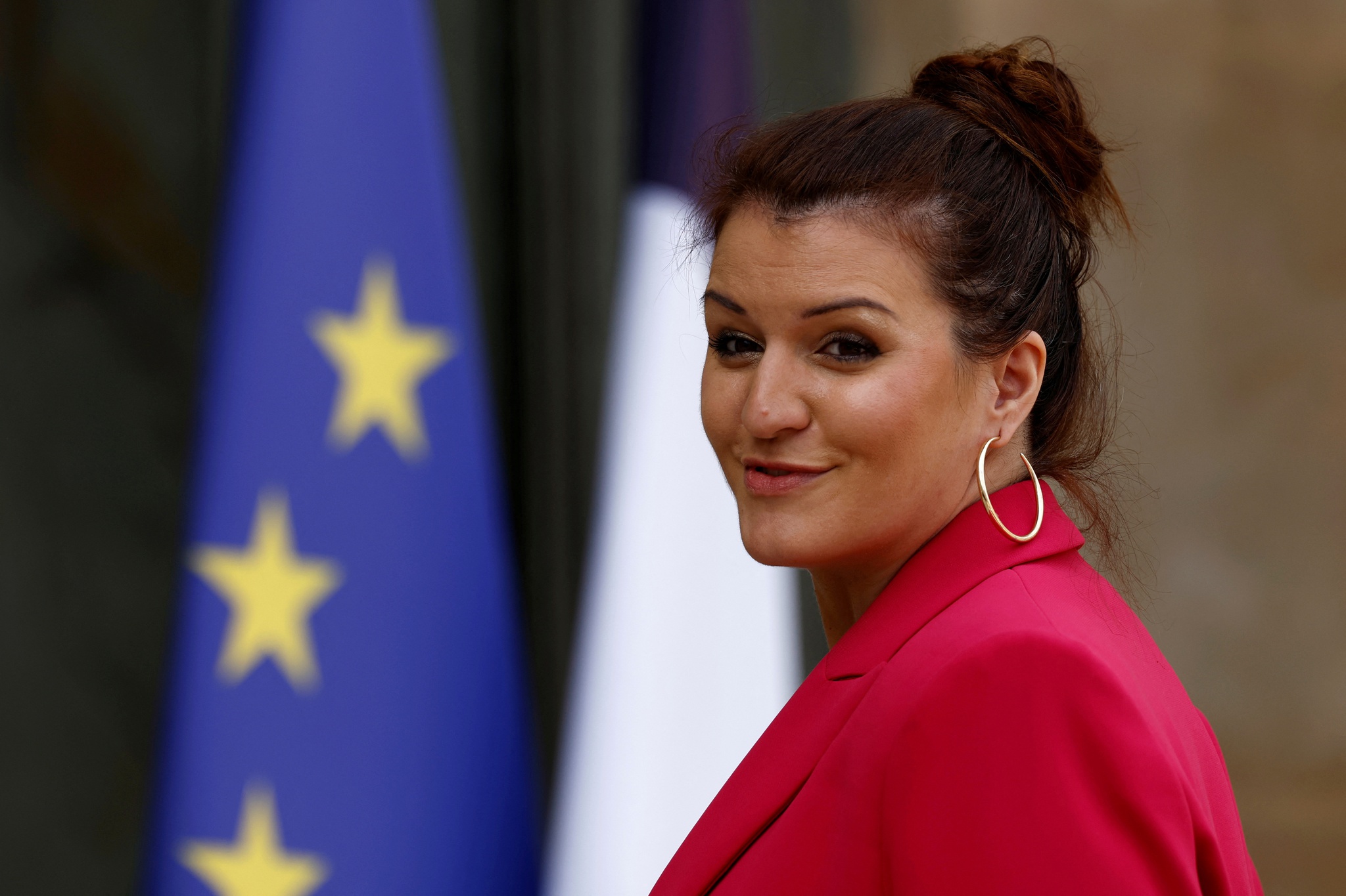 A política francesa Marlène Schiappa posou nua ou em lingerie para a  Playboy? | Falso | PÚBLICO