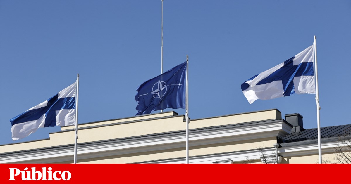 Marcelo Rebelo de Sousa salutes the Finnish President for joining NATO |  President