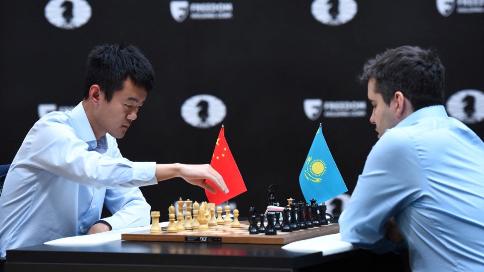 Xadrez: Carlsen reconquista título mundial de semi-rápidas, Xadrez