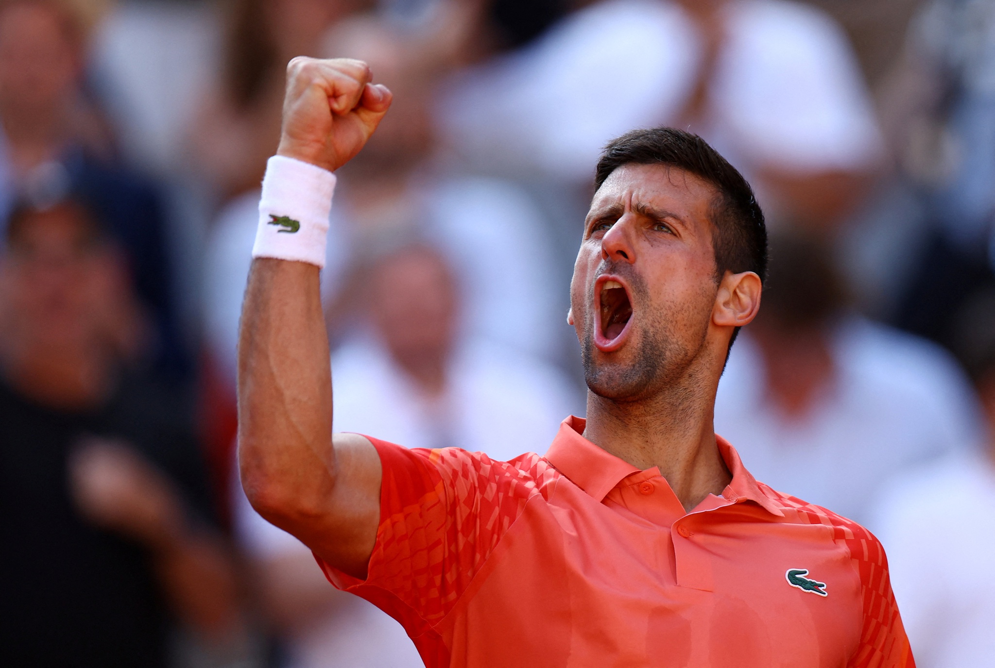 Alcaraz x Djokovic na semi de Roland Garros: horário e onde assistir