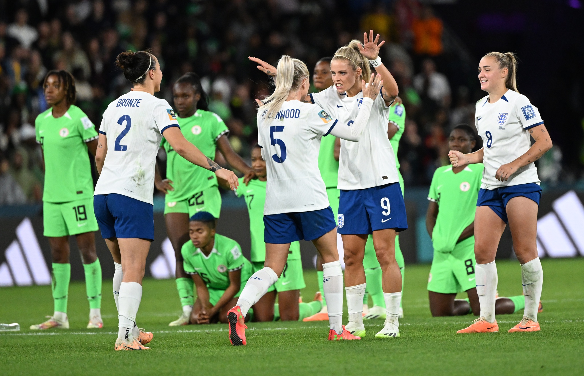 Futebol Feminino: Austrália e Inglaterra apuraram-se para quartos