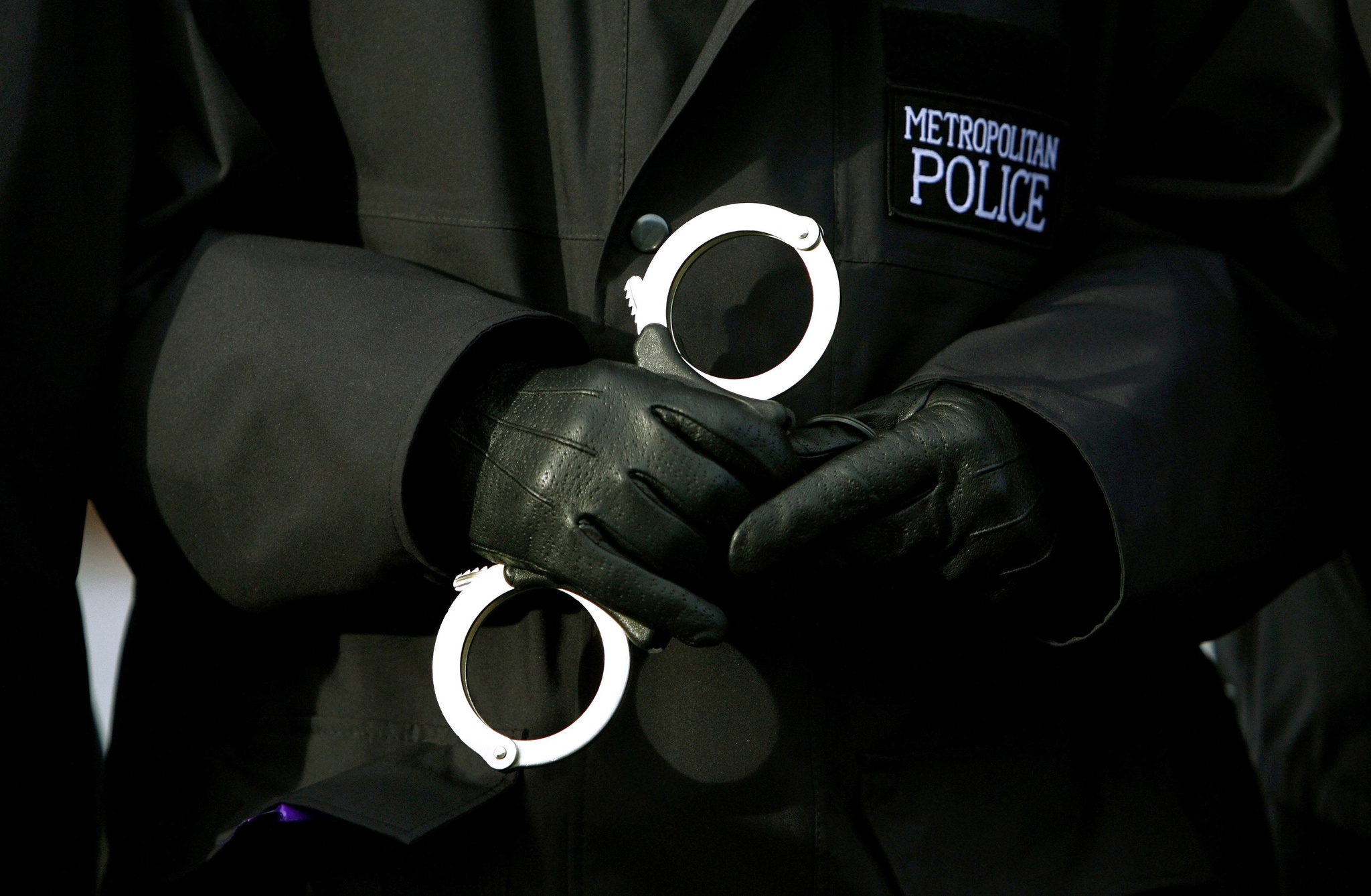 La police britannique dit avoir découvert et arrêté trois espions russes présumés au Royaume-Uni