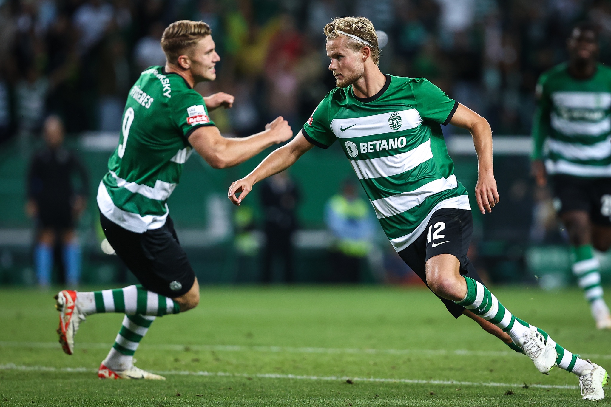 Sporting vence Moreirense e chega-se à frente, Sporting