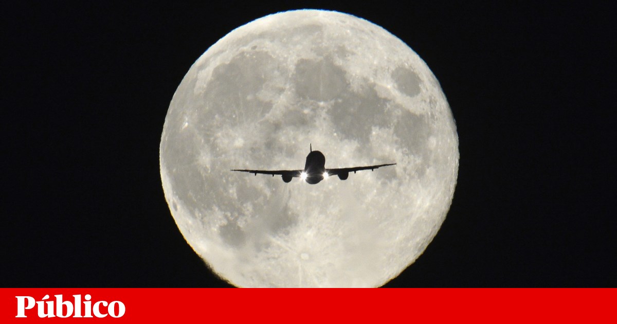 The last supermoon of the year will be visible on Friday night Astronomy The last supermoon of the year will be visible on Friday night Astronomy