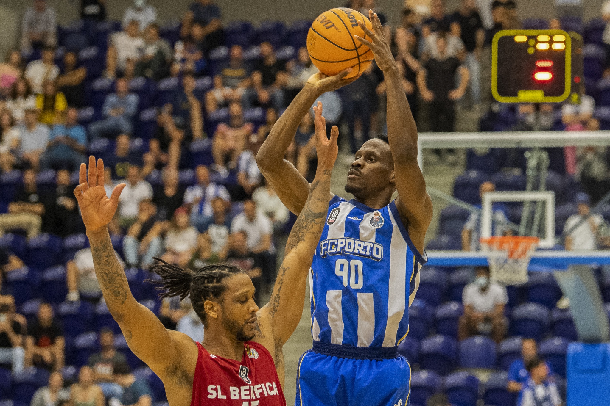 Basquetebol: Betinho fez 76 jogos por Portugal e agora vai jogar por Cabo  Verde - CNN Portugal