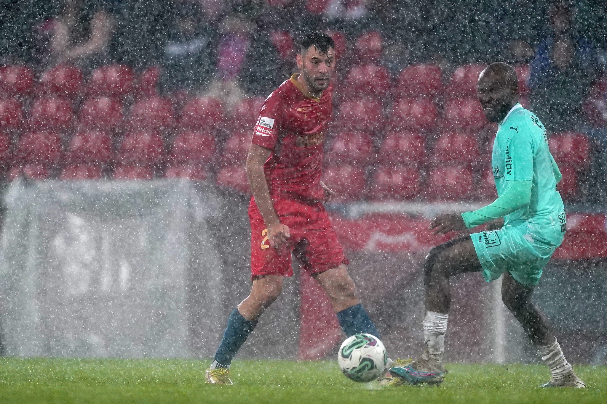 Benfica ultrapassou Gil Vicente pela esquerda, Crónica de jogo