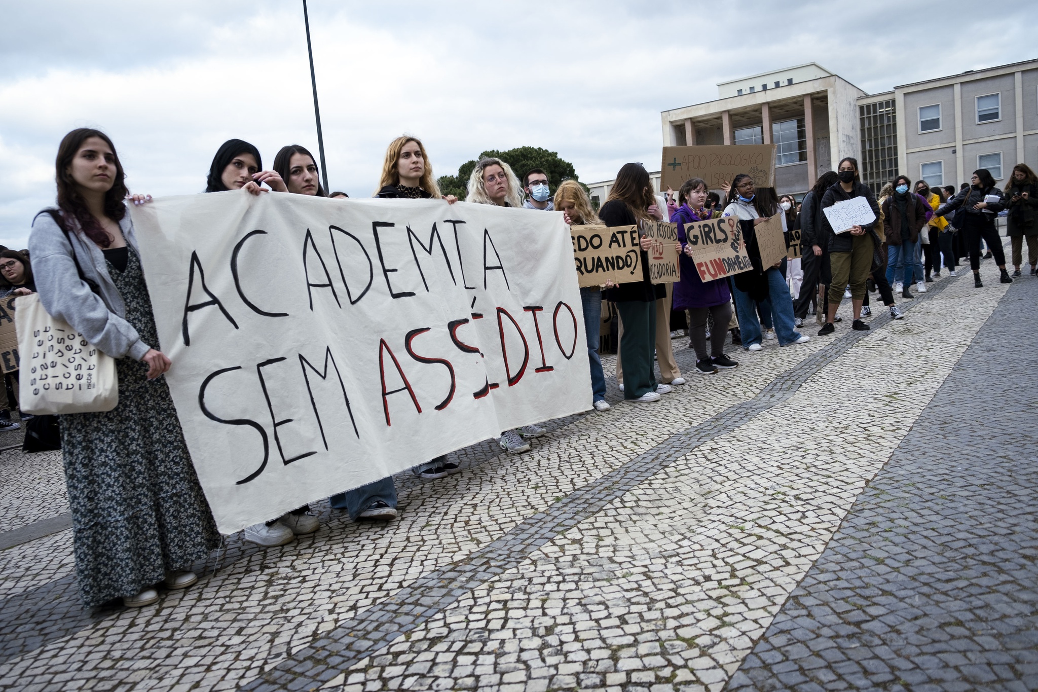 Como gerenciar assédio no chat