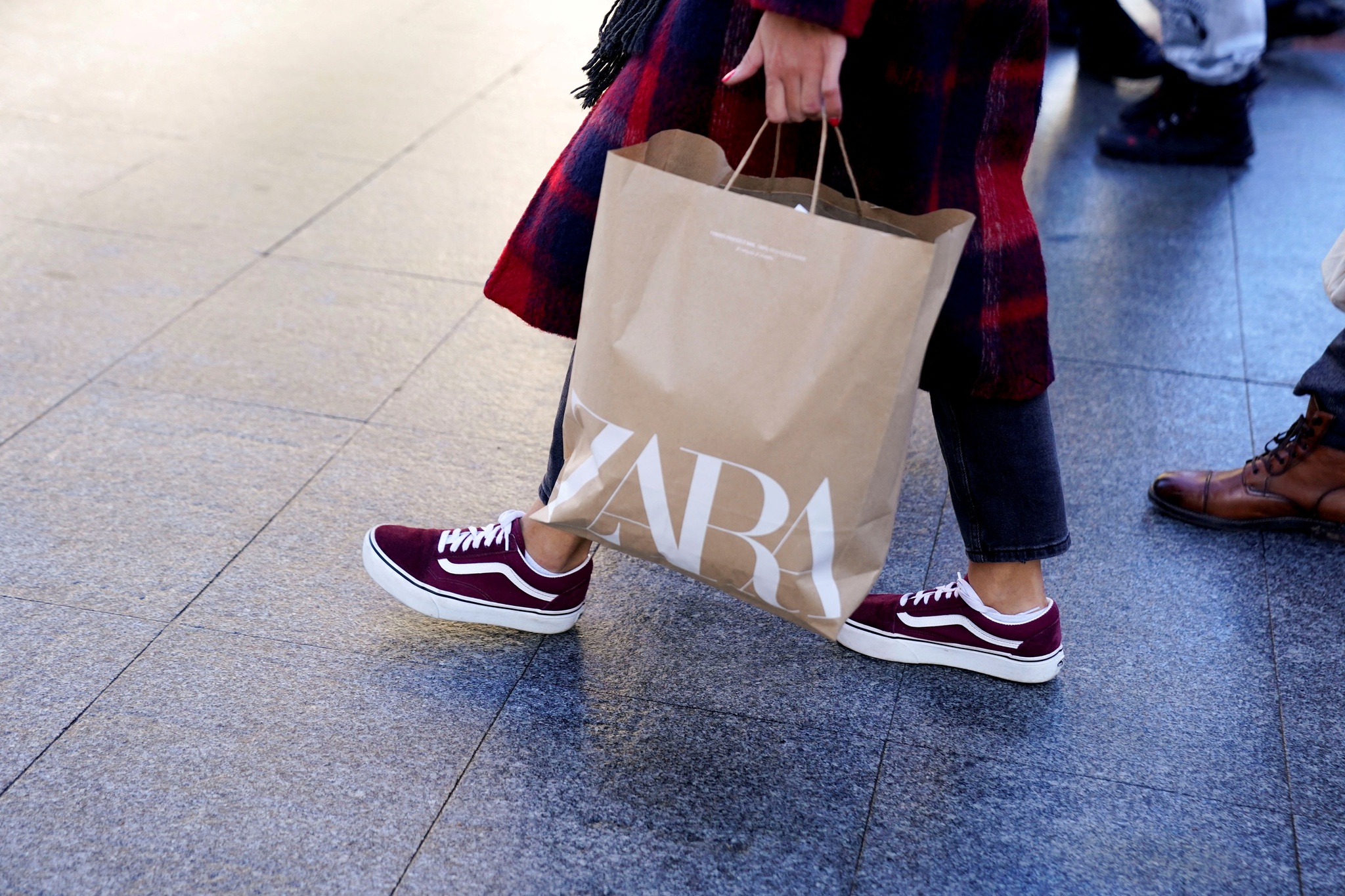 A plataforma da Zara de venda de roupa em segunda mão chegou a