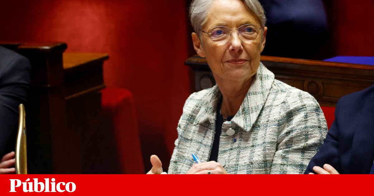 The French Prime Minister resigns France The French Prime Minister resigns France