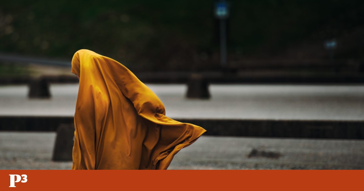 Jóvenes afganas detenidas y azotadas por los talibanes por uso indebido del hijab |  Derechos humanos Jóvenes afganas detenidas y azotadas por los talibanes por uso indebido del hijab |  Derechos humanos