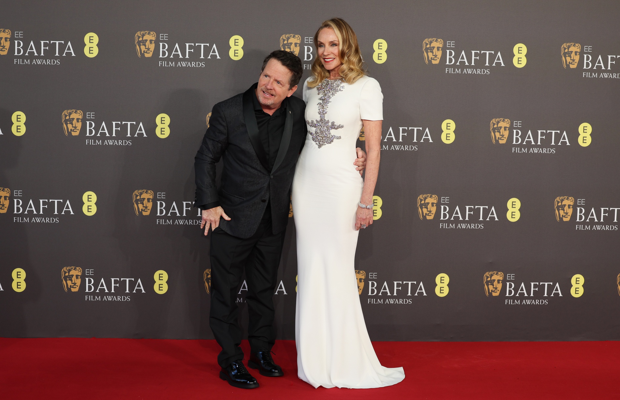 Michael J. Fox surprises at the BAFTA ceremony and excites Back to the Future fans |  celebrities