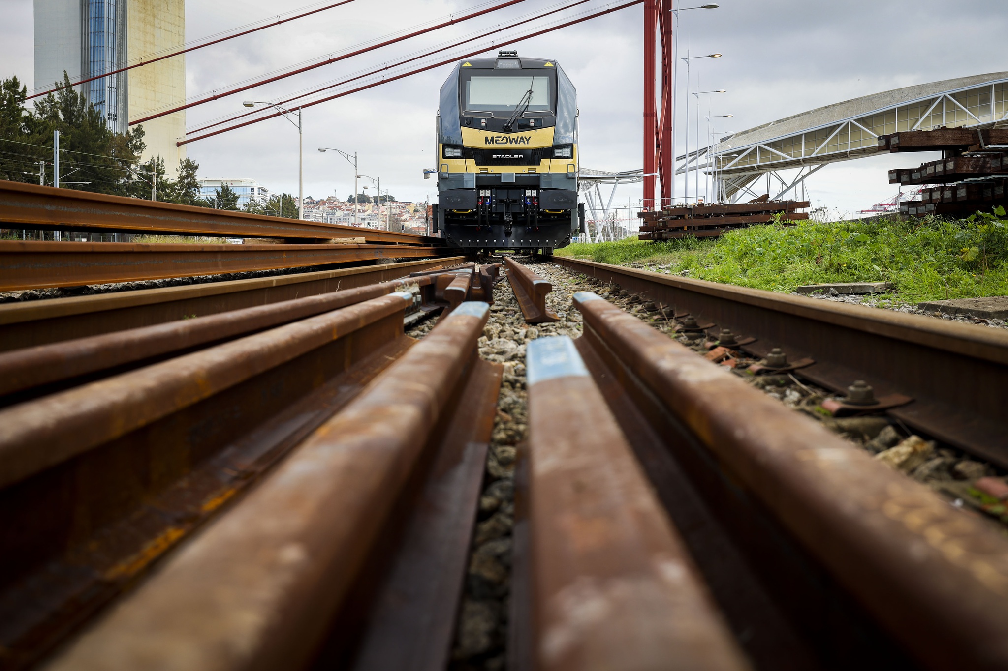 Operadores ferroviários de mercadorias recusam pagar aumento da taxa de uso