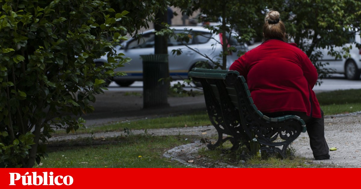 The study estimates that in 2022 there will be more than one billion obese people in the world  obesity The study estimates that in 2022 there will be more than one billion obese people in the world  obesity