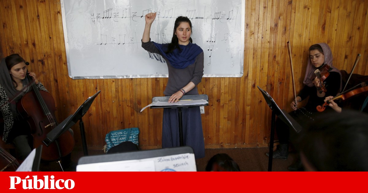 United Kingdom to (mostly) grant asylum to Afghan women's band to Portugal | Refugees United Kingdom to (mostly) grant asylum to Afghan women's band to Portugal | Refugees