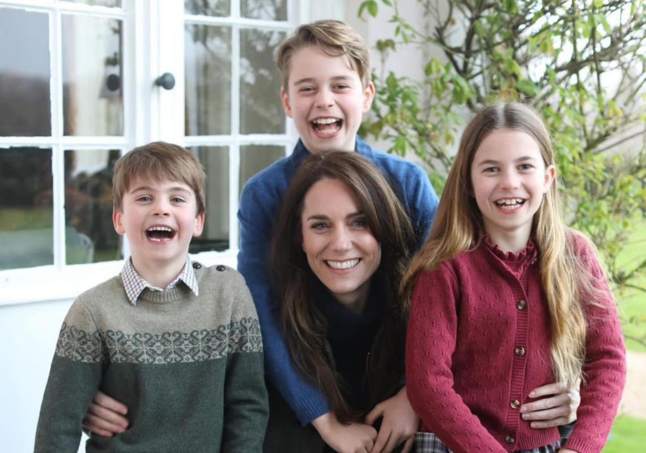 Die königliche Familie veröffentlicht das erste Foto von Kate Middleton nach der Operation  Britische Königsfamilie