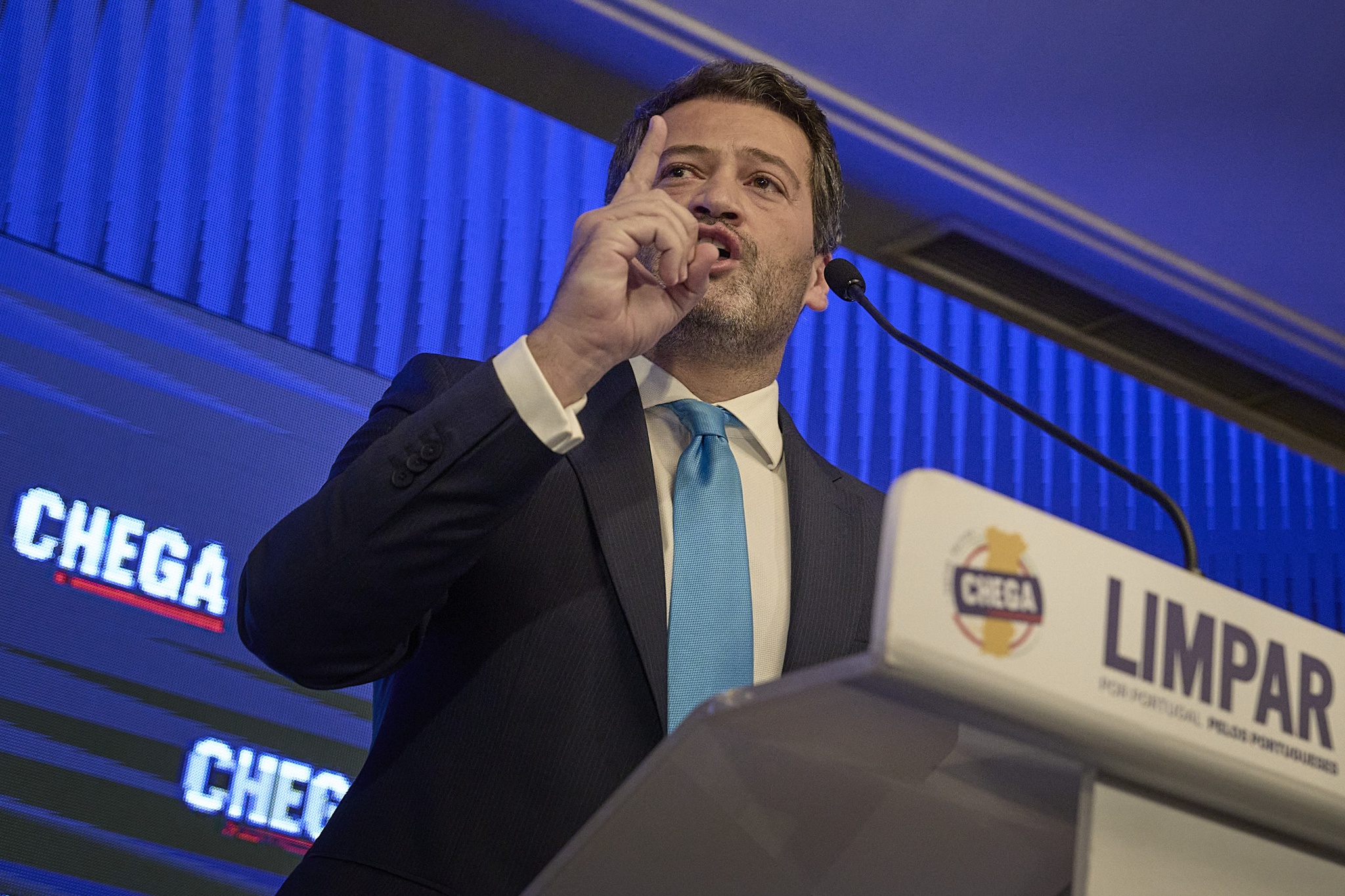 Ventura ameaça chumbar OE. PSD desdramatiza e atira responsabilidades para  o Chega | Legislativas 2024 | PÚBLICO