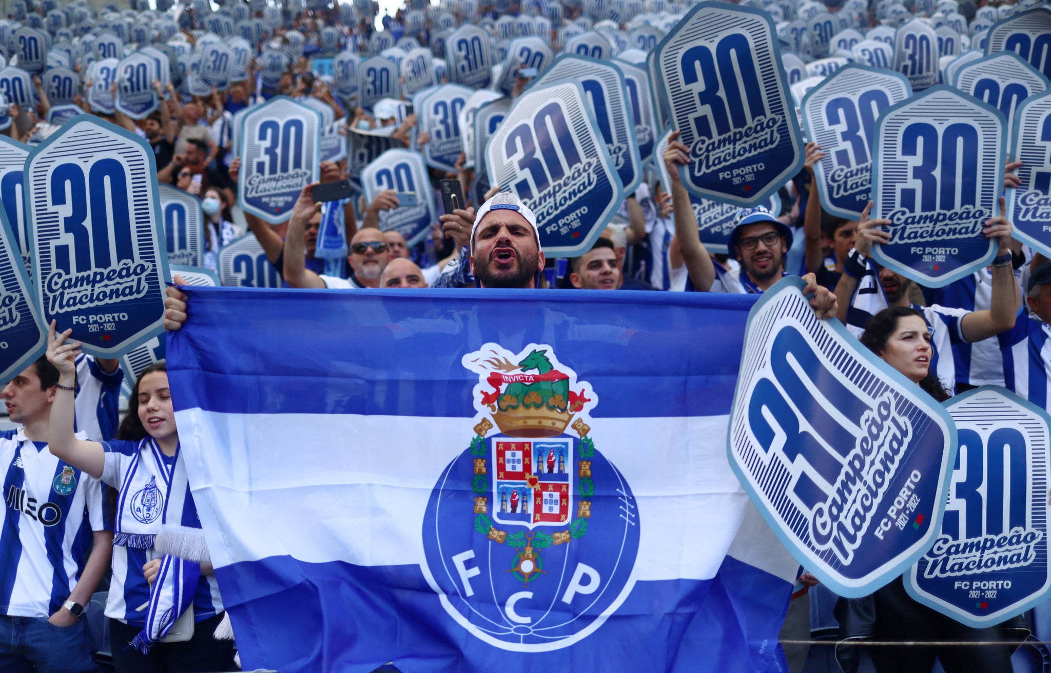 CMVM suspend les actions du FC Porto SAD après l’interview de Pinto da Costa |  Football