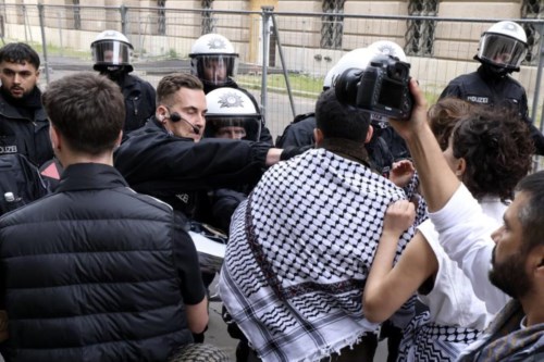 Solidariedade com a Palestina: activistas enfrentam obstáculos na Alemanha