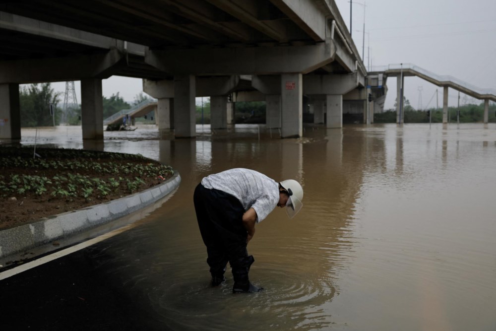 Chuva na China: "águas mil" inundam o Sul e expulsam milhares de pessoas