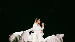 iolanda a interpretar <i>Grito</I> na primeira semifinal da Eurovisão
