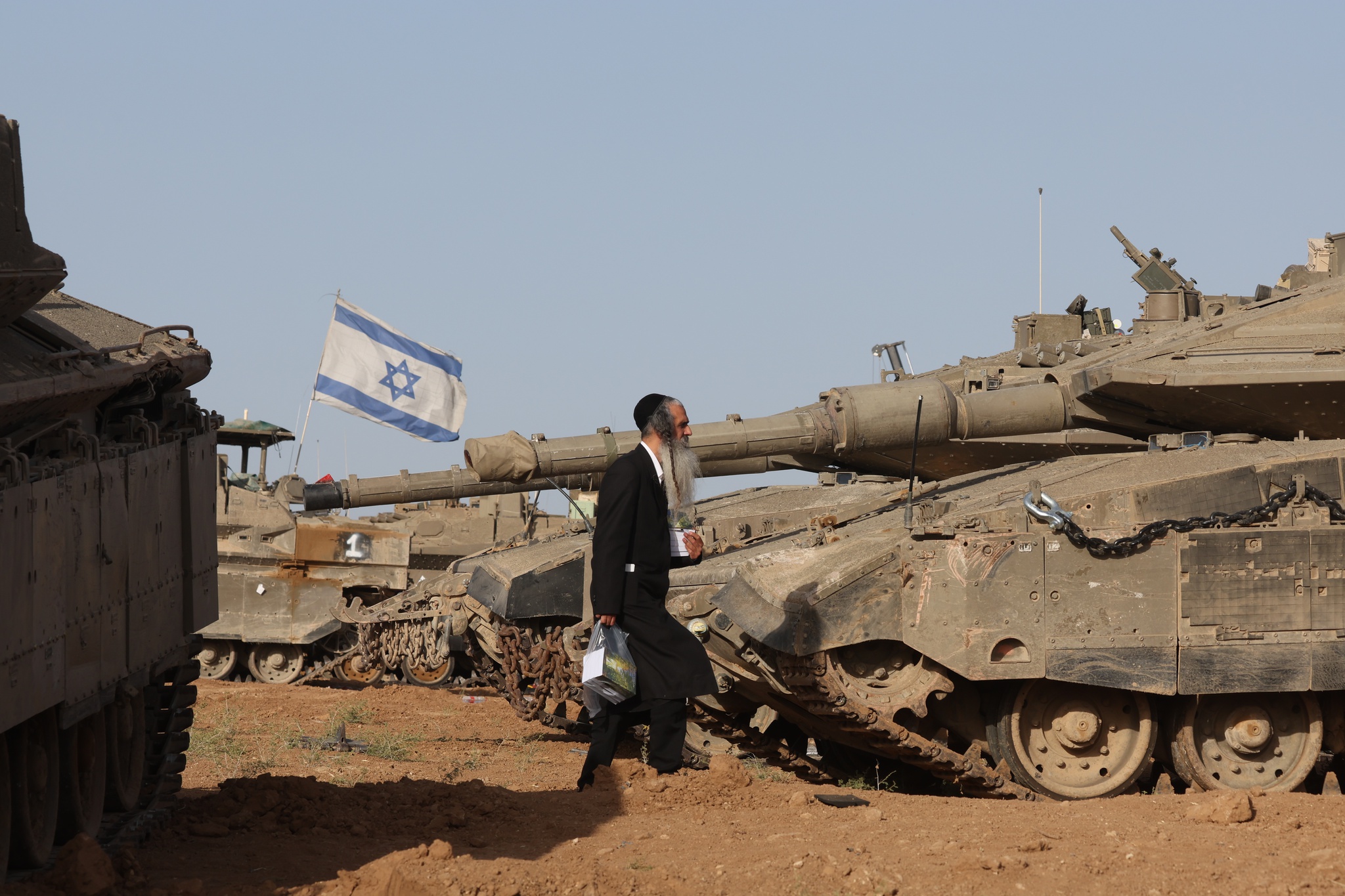 L’utilisation par Israël d’armes américaines pourrait avoir violé le droit international |  Moyen-Orient