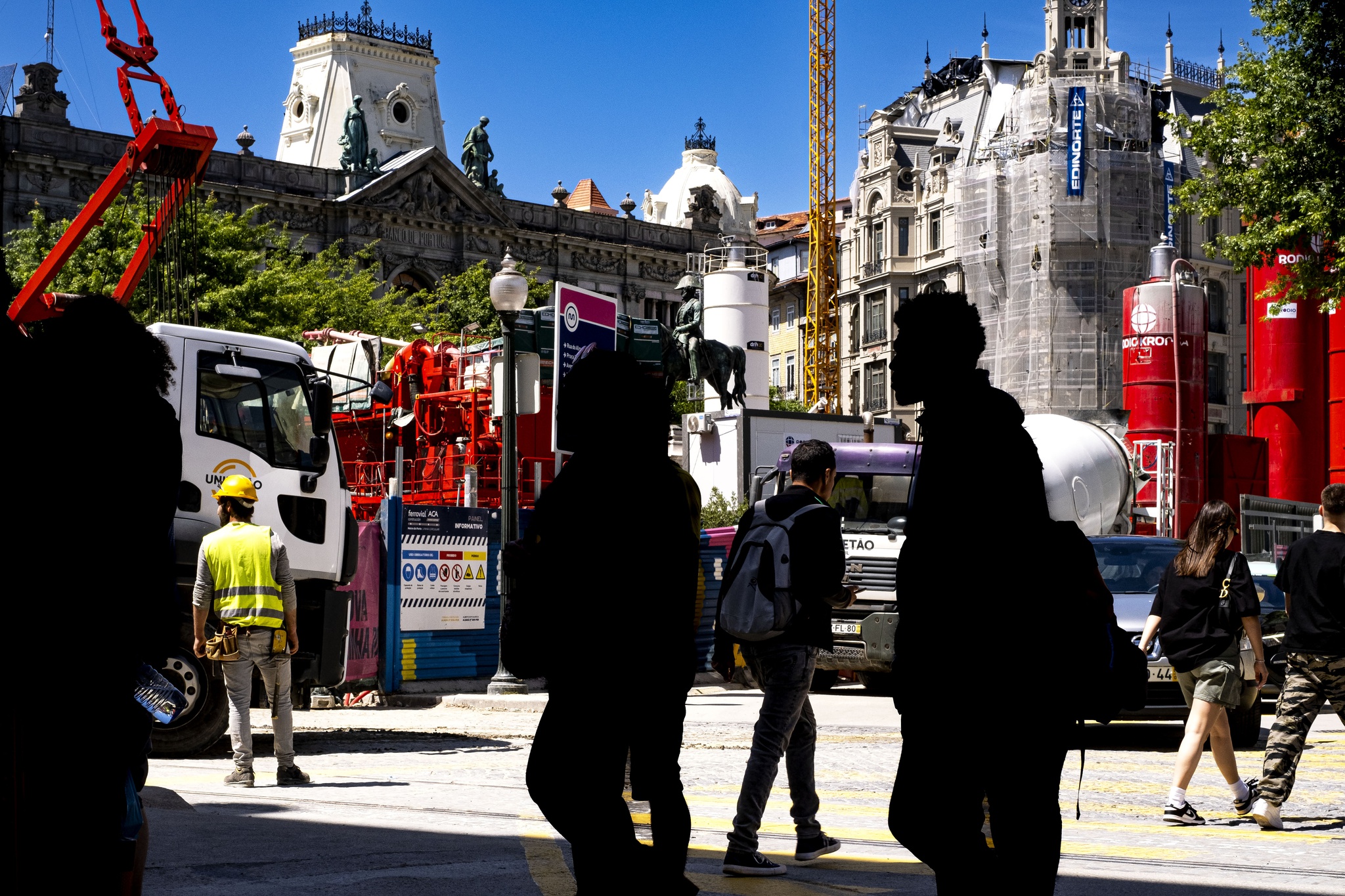 Acabaram as obras da Metro do Porto na Avenida dos Aliados e Praça Almeida Garrett
