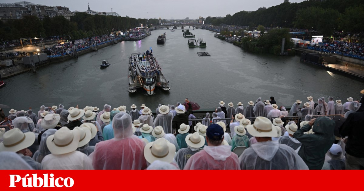 First Triathlon Training Course on the Seine Cancelled Due to Pollution | Olympics First Triathlon Training Course on the Seine Cancelled Due to Pollution | Olympics