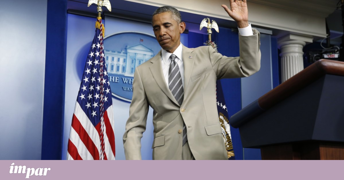 'Ten Years Later, It Still Looks Good,' Obama Says of Controversial Beige Suit | Fashion 'Ten Years Later, It Still Looks Good,' Obama Says of Controversial Beige Suit | Fashion