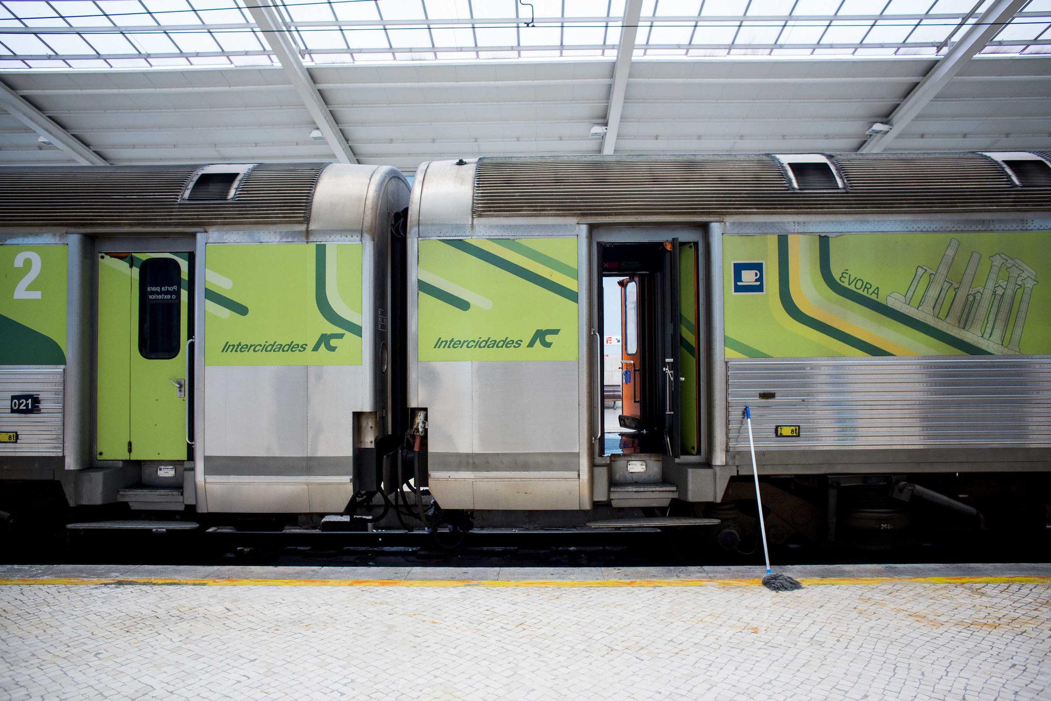 Operadores rodoviários preocupados com o Passe Ferroviário Verde