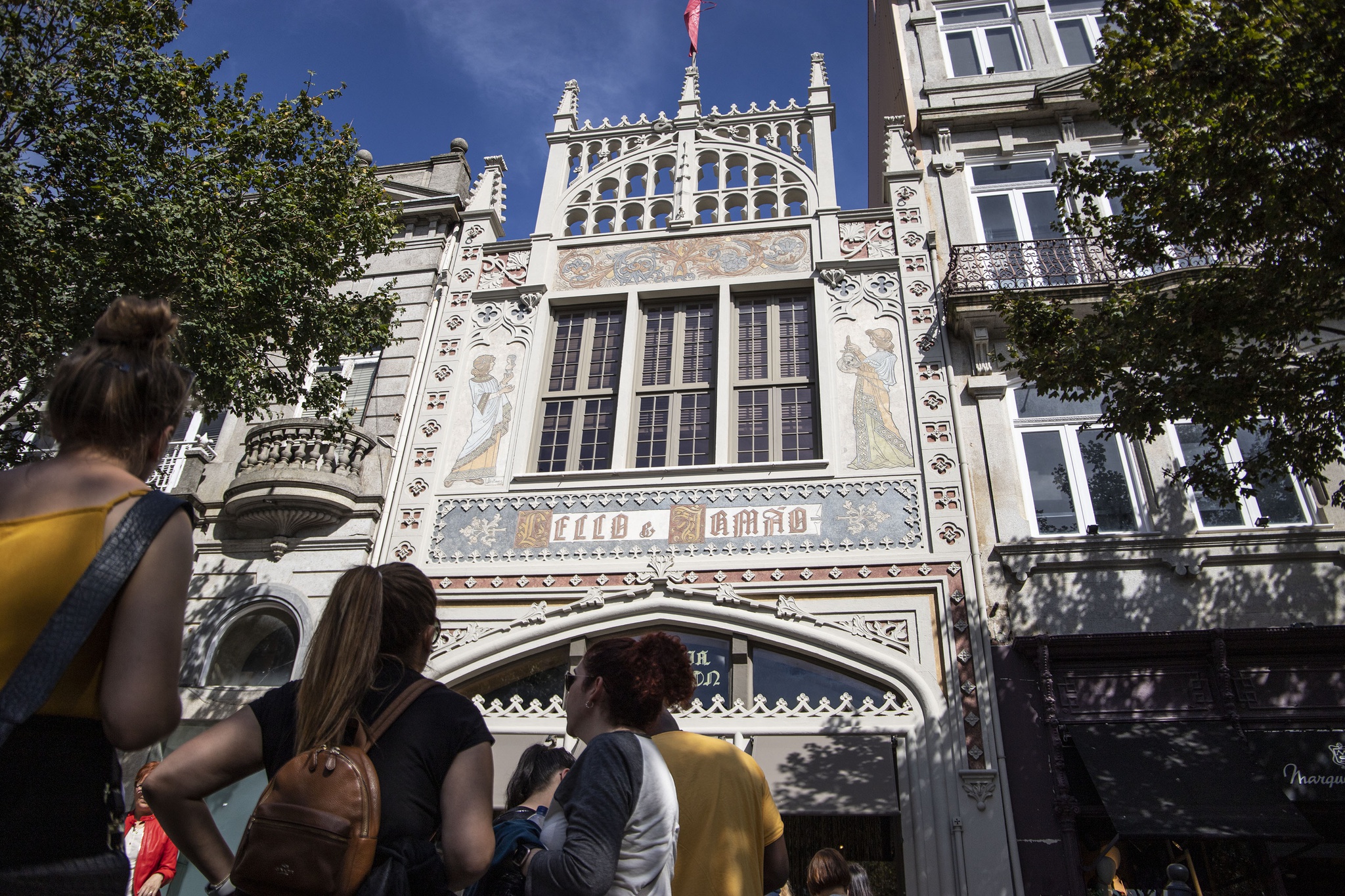 ARC Anna Costa - 07 Outubro 2019 - Portugal, Porto - Tour Porto, Cidade Literaria - Roteiro Literario, visita guiada a varios locais da cidade com historia e historias, vistas atraves dos livros e escritores - Edificio da Livraria Lello