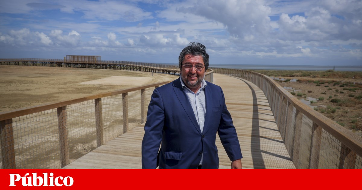 Controversy Erupts as Loures Mayor Ricardo Leão Resigns from PS Lisbon Federation