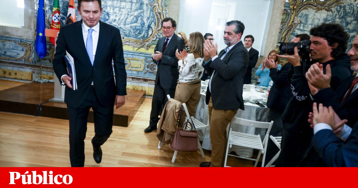 Political Tensions Rise: Montenegro and Soares Challenge PS and Chega's 'Culture of Chaos'