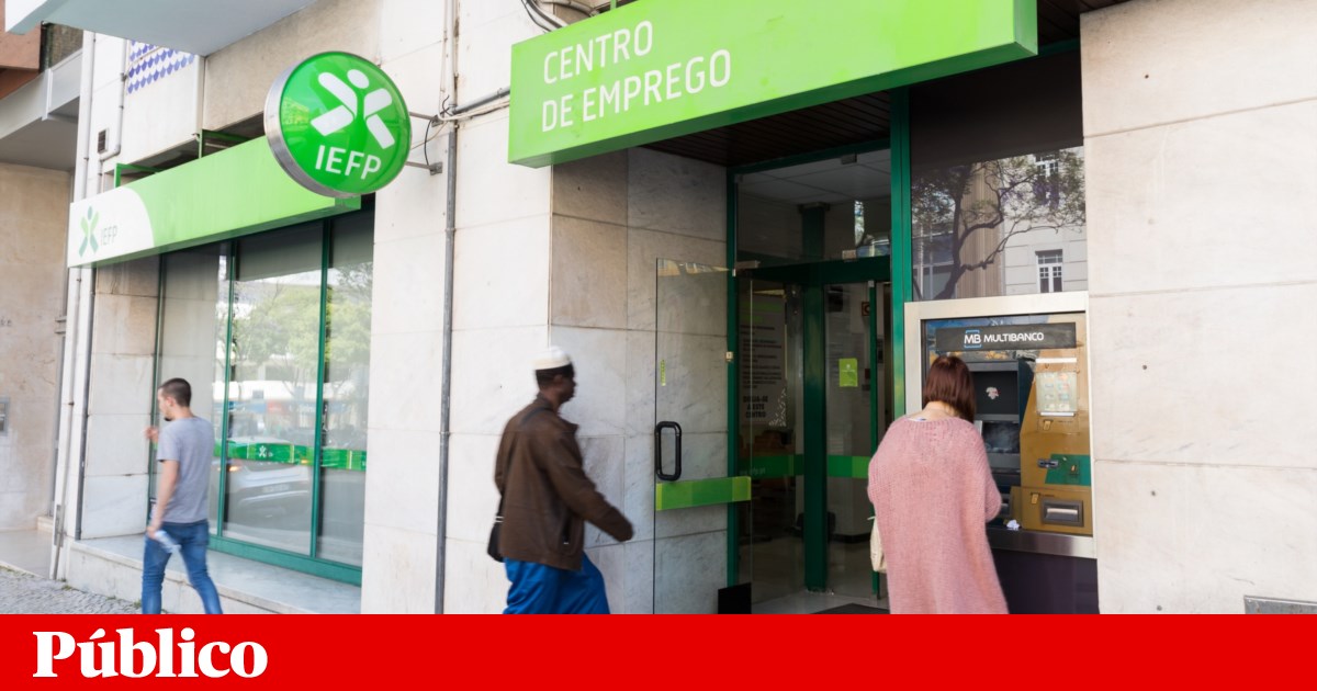 50 Anos de Subsídio de Desemprego em Portugal: Desafios e Realidades 50 Anos de Subsídio de Desemprego em Portugal: Desafios e Realidades
