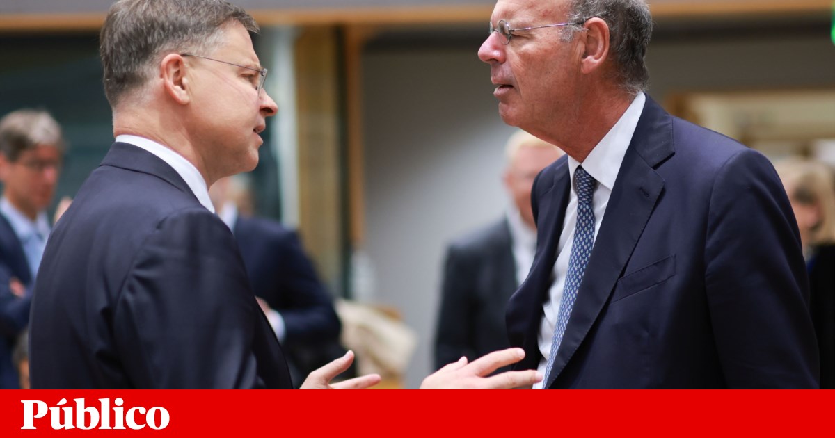Ministros das Finanças da UE aprovam proposta de revisão do PRR