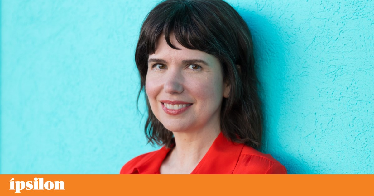 Primeiro capítulo de <em>Deep Cuts</em>, o primeiro romance de Holly Brickley