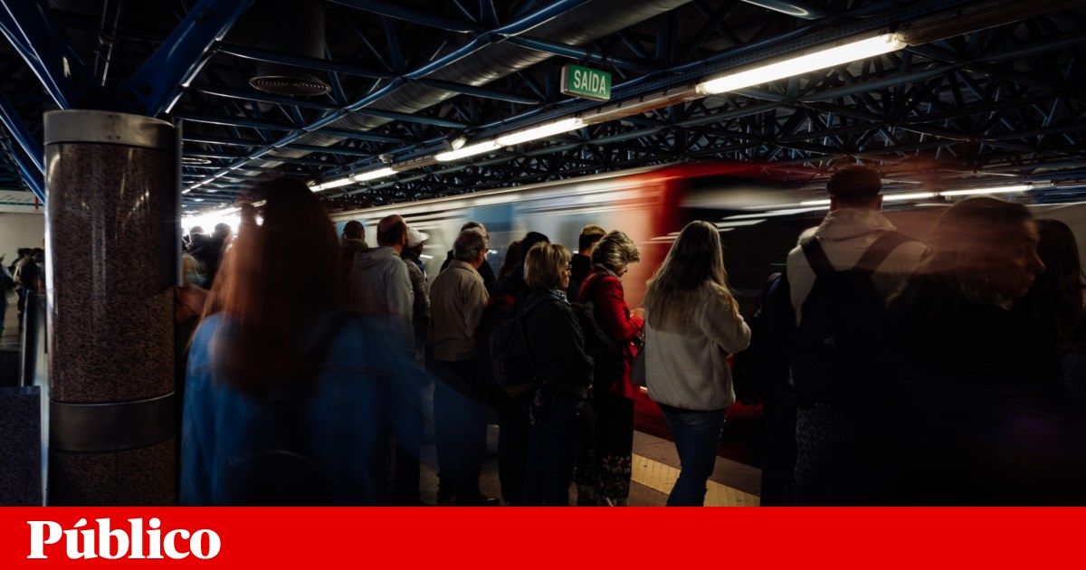 "Greve Sem Fim: Trabalhadores do Metro de Lisboa Paralisam Horas Extra e Prometem Impacto Total!" #ÚltimasNotícias #Portugal "Greve Sem Fim: Trabalhadores do Metro de Lisboa Paralisam Horas Extra e Prometem Impacto Total!" #ÚltimasNotícias #Portugal