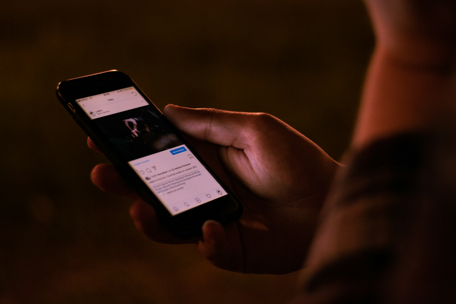 Os <i>bots</i> podem exacerbar a solidão, a depressão ou o afastamento das relações no mundo real
