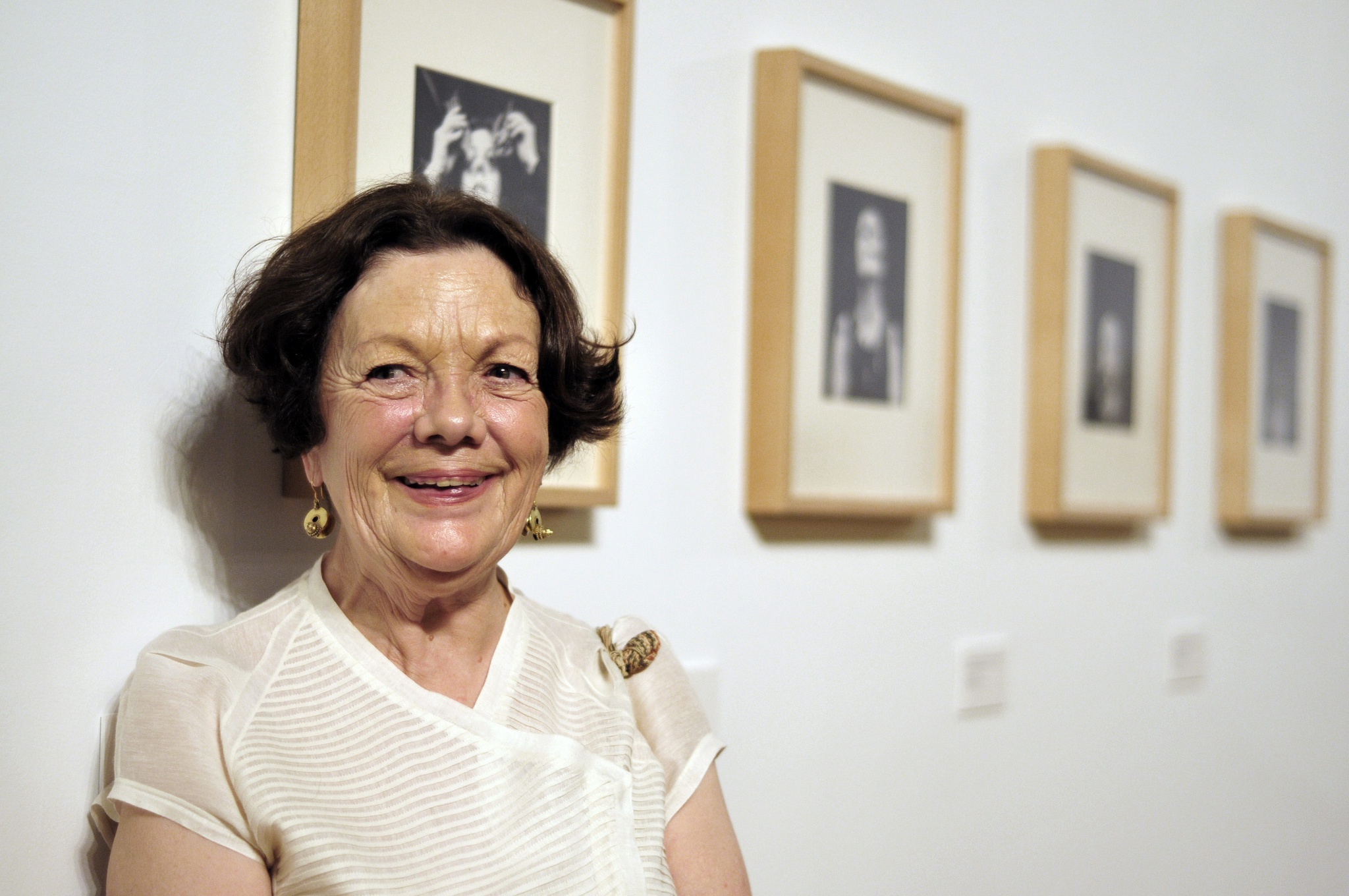 epa12128049 (FILE) - Mexican photographer Graciela Iturbide poses for the photographers during the presentation of the exhibition 'Graciela Iturbide. Retrospective 1969-2008' in Mexico City, Mexico, 01 April 2011 (re-issued 23 May 2025). Iturbide has been awarded the 2025 Princess of Asturias Award for the Arts, the Fundacion Princesa de Asturias announced on 23 May. EPA/SASHENKA GUTIERREZ