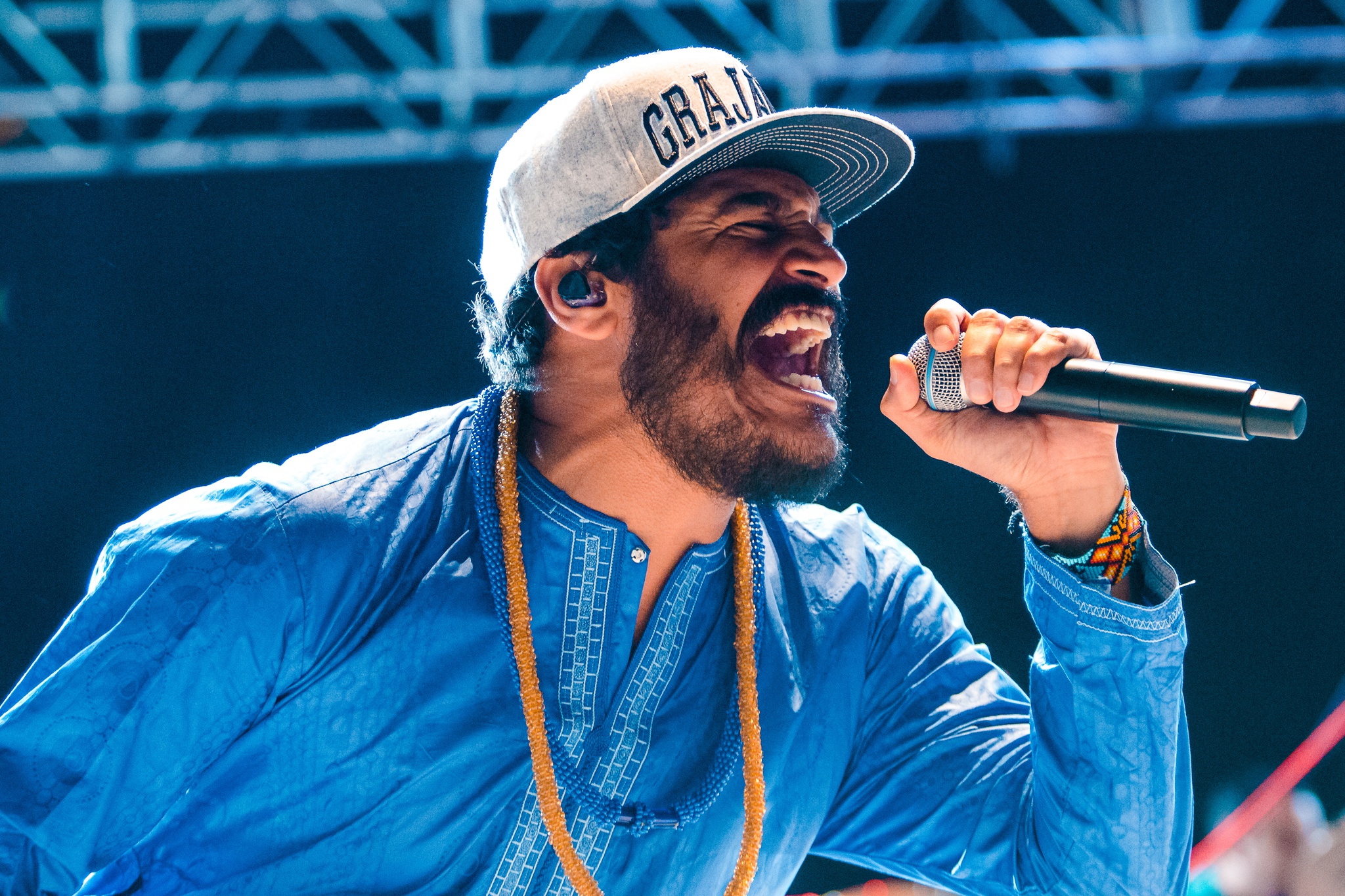 SAO PAULO, BRAZIL - JANUARY 16: Singer Criolo performs live on stage on January 16, 2016 in Sao Paulo, Brazil. (Photo by Mauricio Santana/Getty Images)