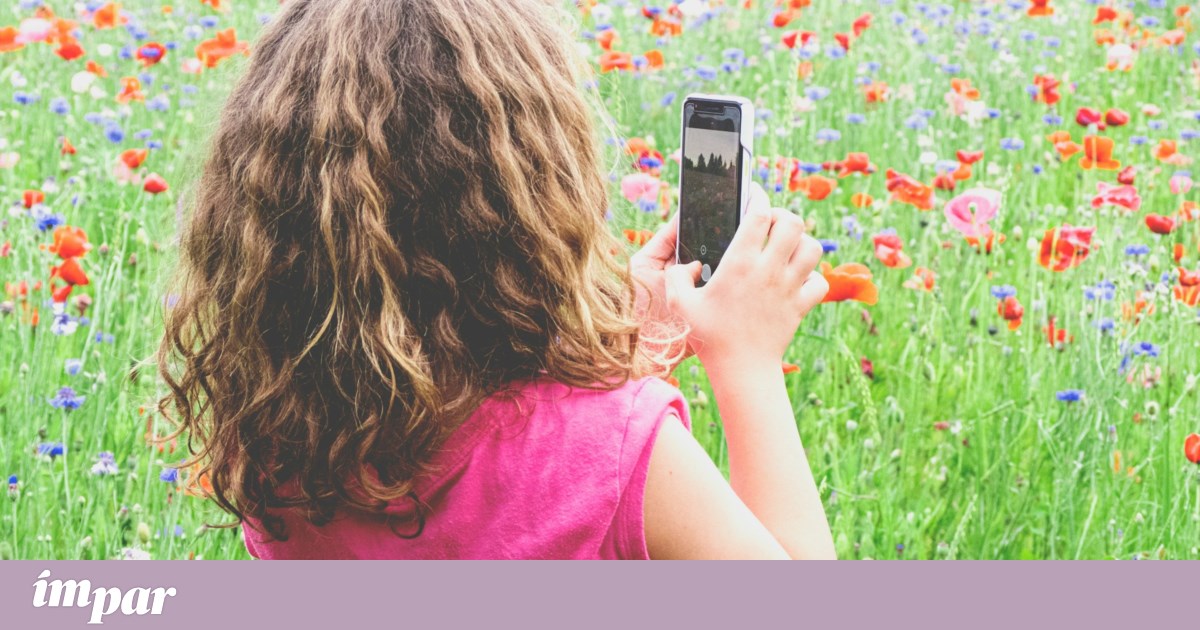 Crianças e Jovens Portugueses Viciados em Tecnologia: Um Estudo Revela o Impacto no Entretenimento, Educação e Socialização