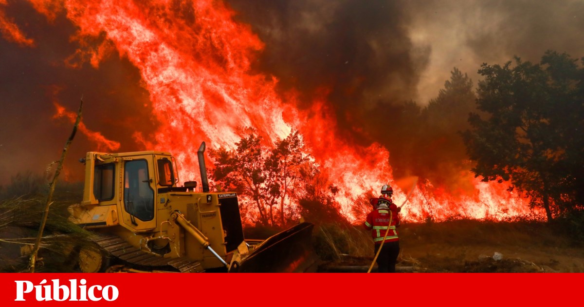 Historic Piódão Village Surrounded by Wildfires as Portugal Battles Multiple Blazes