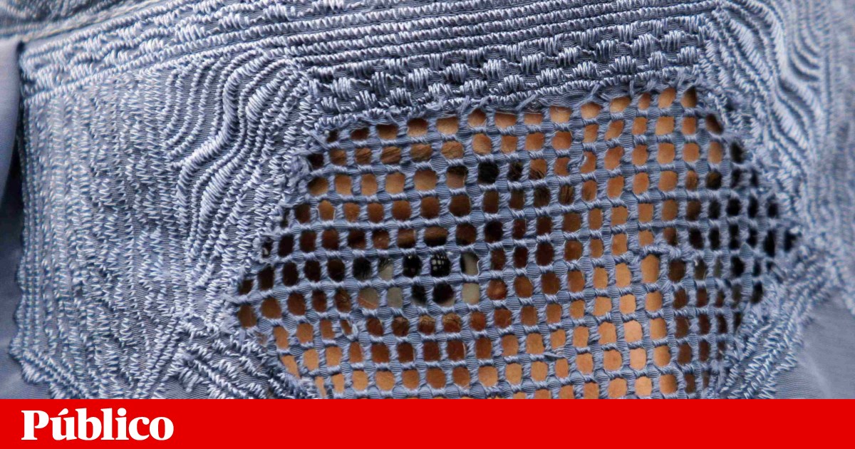 PSD, IL e CDS juntam-se a Chega para proibir uso de <em>burqas</em> no espaço público